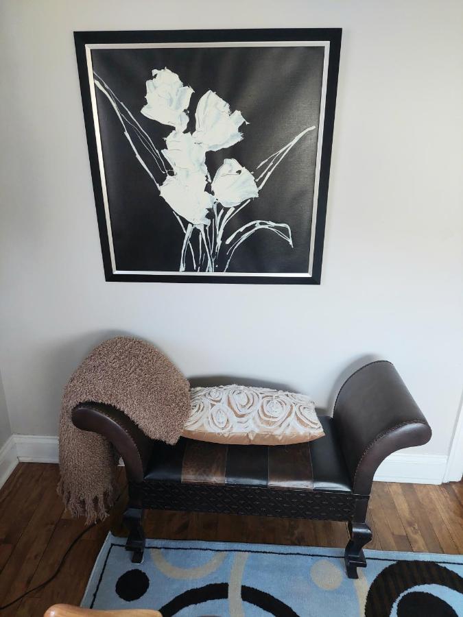 Apartment Elcho Explores Ottawa